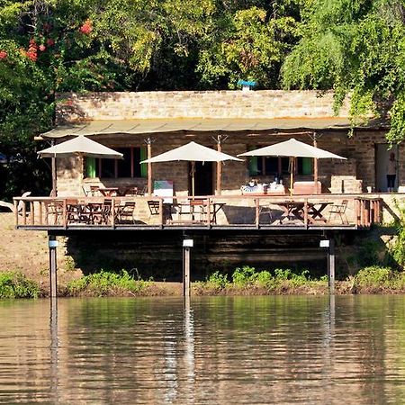 Kunene River Lodge Ehomba Kültér fotó